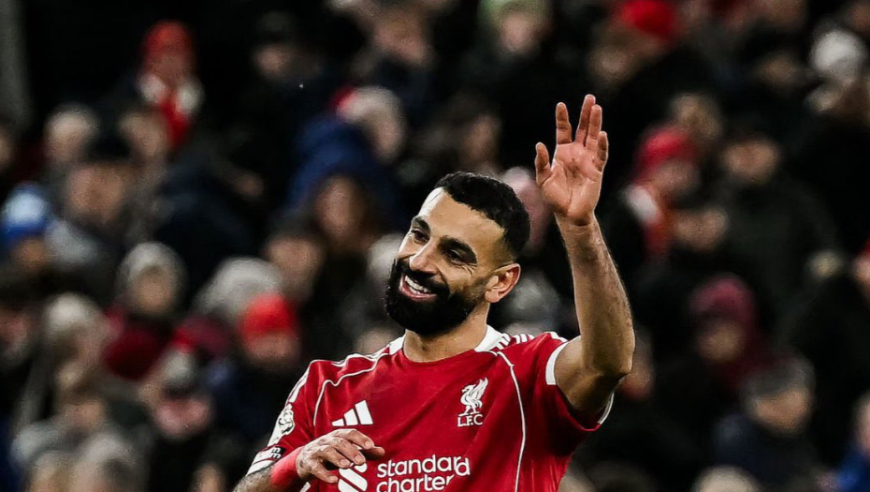 0射门0助攻0过人，19次丢失球权被换下，敢硬刚克洛普的萨拉赫笑了