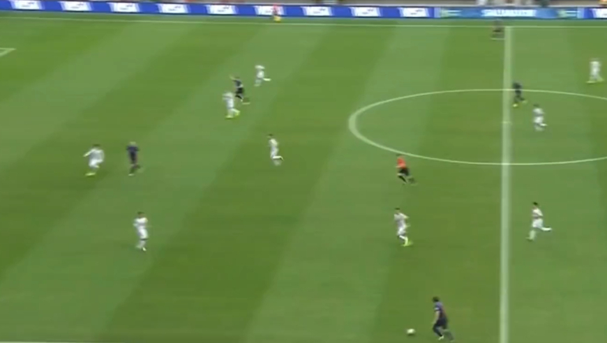 飞翔的荷兰人！14年世界杯，荷兰三棍客齐发威帮助荷兰大胜西班牙！｜体坛记忆