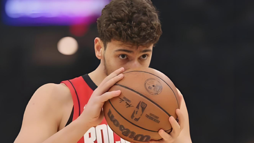 火箭申京vs太阳18分5助攻：14投8中稳定发挥+助飞小贾与阿门