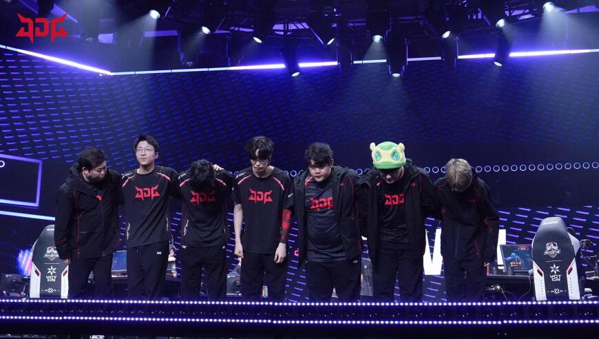 JDG告别启点赛：希望再次相见时，我们变得更强更精进