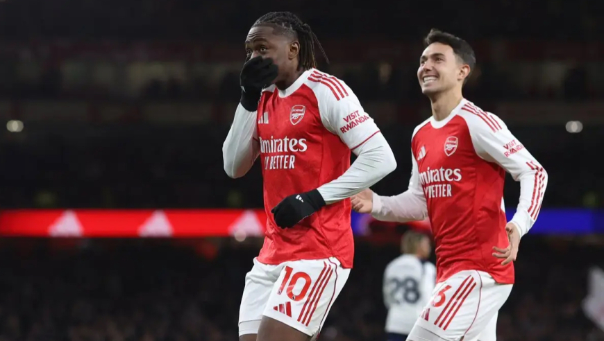 英超焦点战：阿森纳4-1完胜热刺 埃泽帽子戏法 里沙利松超远吊射