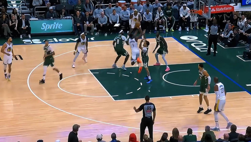 困境见英雄！雄鹿领先勇士超过两位数 库里与库明加联手回应8-0