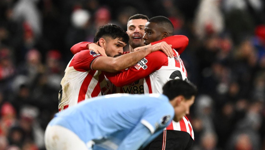 平民的胜利！回看桑德兰全员疯狂堵门，众志成城逼平曼城