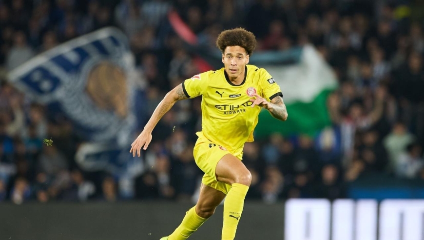 随着皇家社会爆冷1-2赫罗纳，西甲最新积分榜出炉：三雄争霸