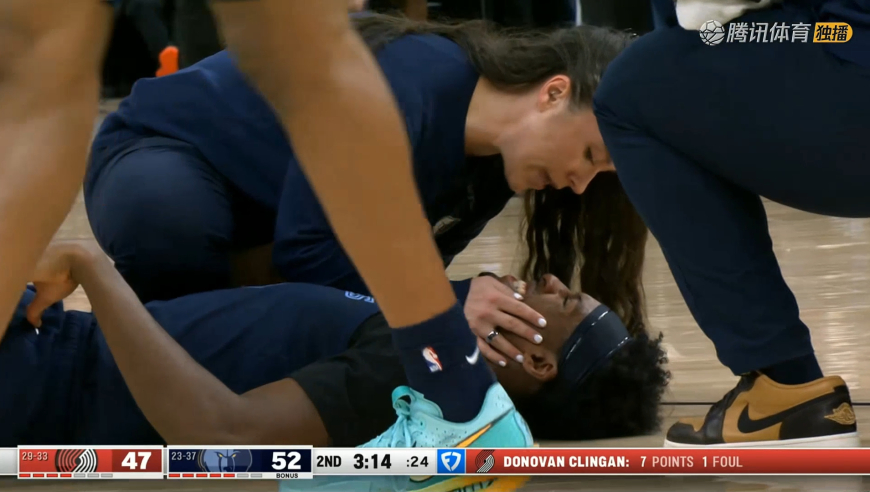 原声回看克林根被驱逐！恶意肘击对手面部致其倒地不起 裁判果断驱逐