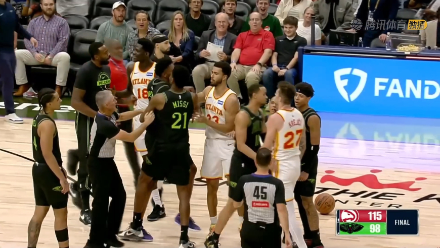 不守规矩？奎因垃圾时间抢断扣篮引冲突 克雷伊奇指着表破口大骂