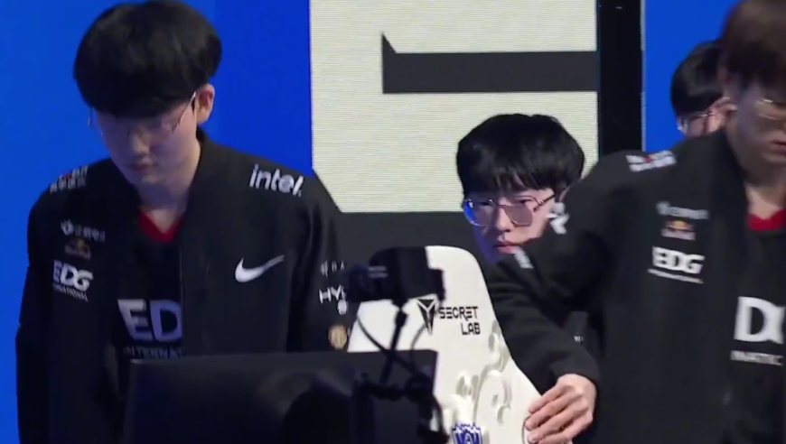 LOL：EDG半决赛对战GEN，杰杰五局皇子的蜕变之路，有故人之姿