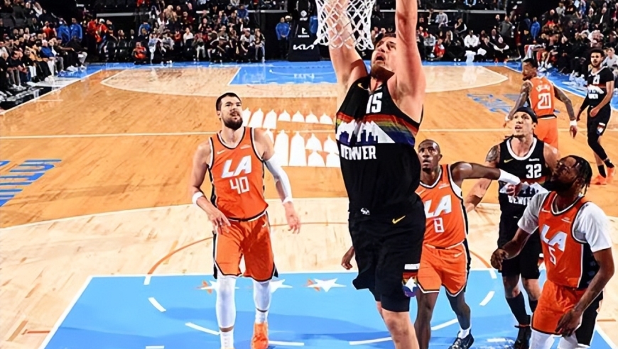 约基奇轰55+12+6送快船6连败！掘金两大首发伤退，保罗该离开