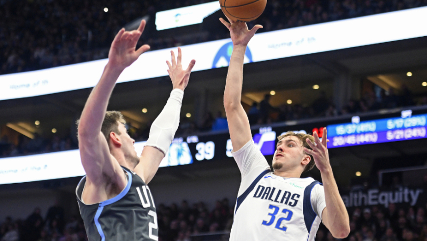 独行侠弗拉格vs爵士26分10篮板8助攻+3抢断1盖帽集锦：攻防一体