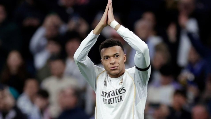 姆巴佩双响追平C罗神迹，维尼修斯独造4球，皇马6-1血洗摩纳哥