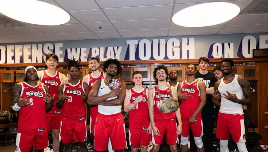 今天没拿到奖牌！杨瀚森19+5再次参加混音大合影 官方海报闹乌龙