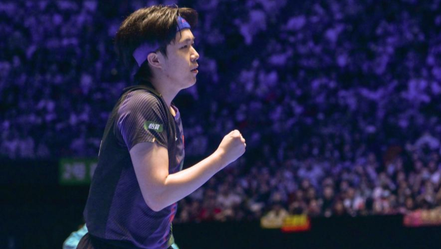 强势夺金！王楚钦vs张本智和制胜局全收录：罕见怒吼比手势激情庆祝