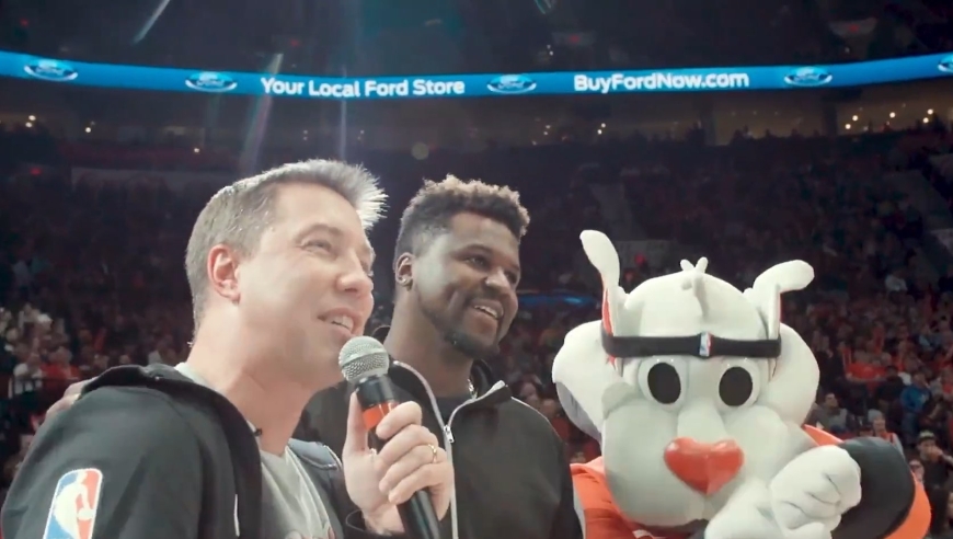 年薪15万美元的NBA运营总监，工作中的一天是如何度过的？