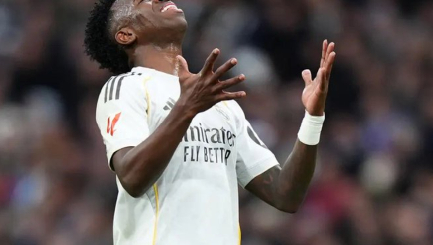 关系破裂！皇马1.5亿巨星又被狂嘘，球迷已容不下他，离队倒计时？