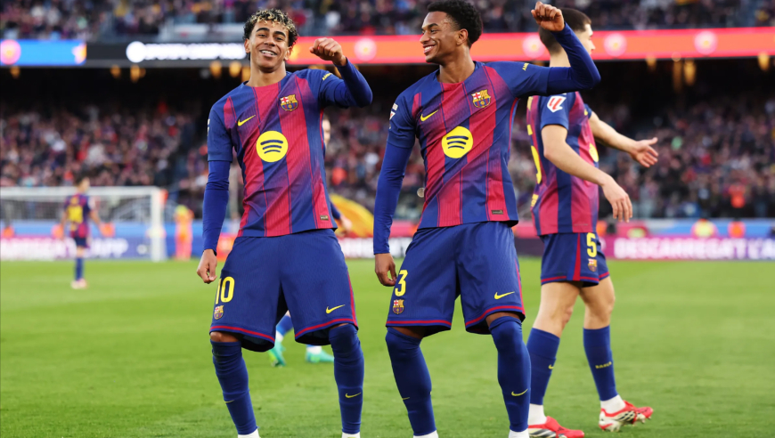 石破天惊！慢镜看亚马尔惊艳世界波对手全员目送，巴萨3-0马洛卡