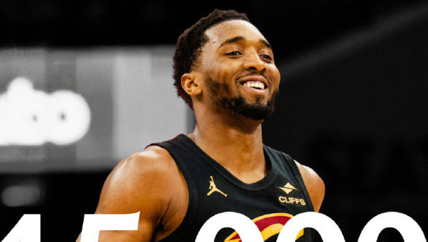 骑士最多落后21分爆冷负独行侠 米切尔15000分里程碑哈登12中4