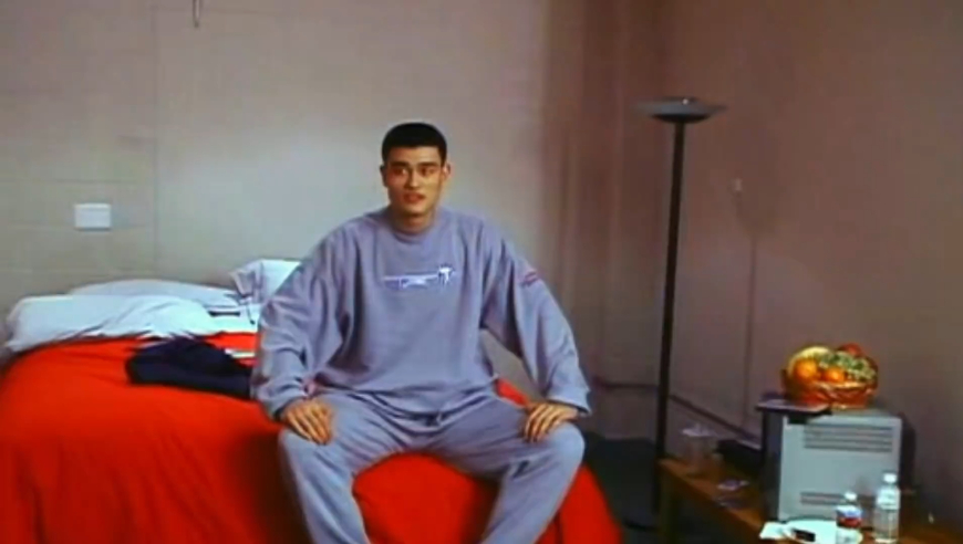 一场杀机四伏的鸿门宴，18岁的姚明被迫当场签下&ldquo;卖身契&rdquo;｜中国长城