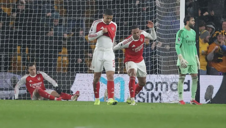 英超：阿森纳2-2客平狼队 埃多奇补时绝平 萨卡、因卡皮耶破门