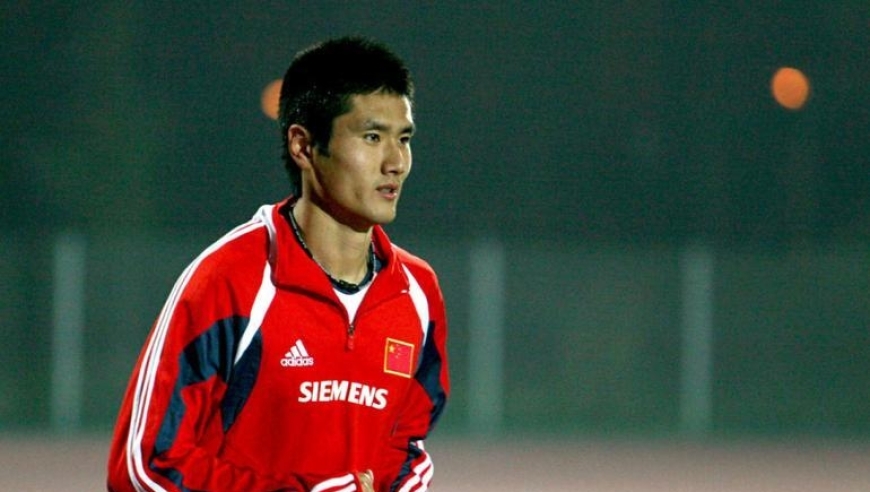 根据邵佳一的技战术打法和用人标准，国足新首发11人预测如下