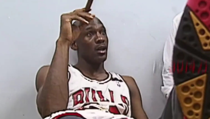 体坛记忆｜&ldquo;我只给你们一小时考虑，&rdquo; 当巅峰乔丹进入自由市场，老板才知道什么叫真正的篮球之神