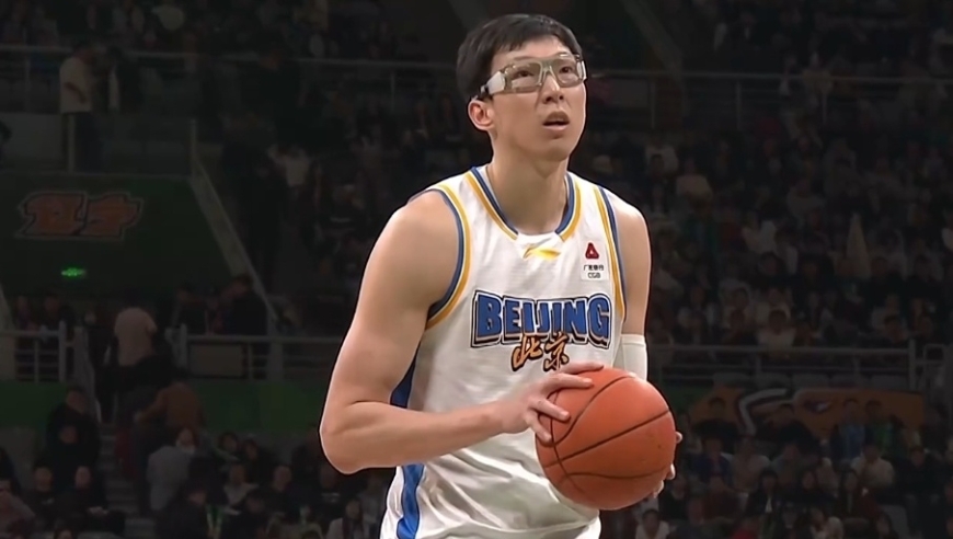 周琦决战时刻遭辽宁&ldquo;砍鲨&rdquo;战术：关键4罚不中全场14罚5中惹争议