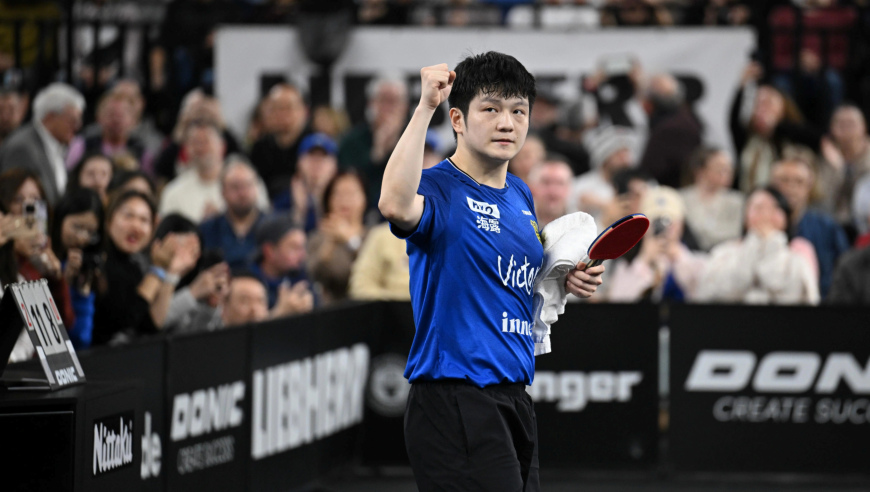 樊振东3-0奥恰洛夫五佳球：火星撞地球！13拍暴力对轰掀翻全场
