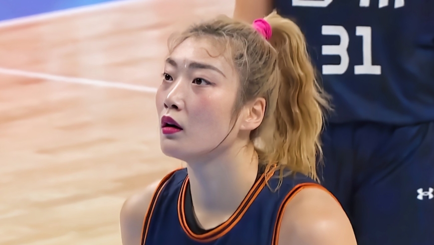 随着李梦19+9+6，王思雨17+3+4，四川120-50造惨案，晋级4强！