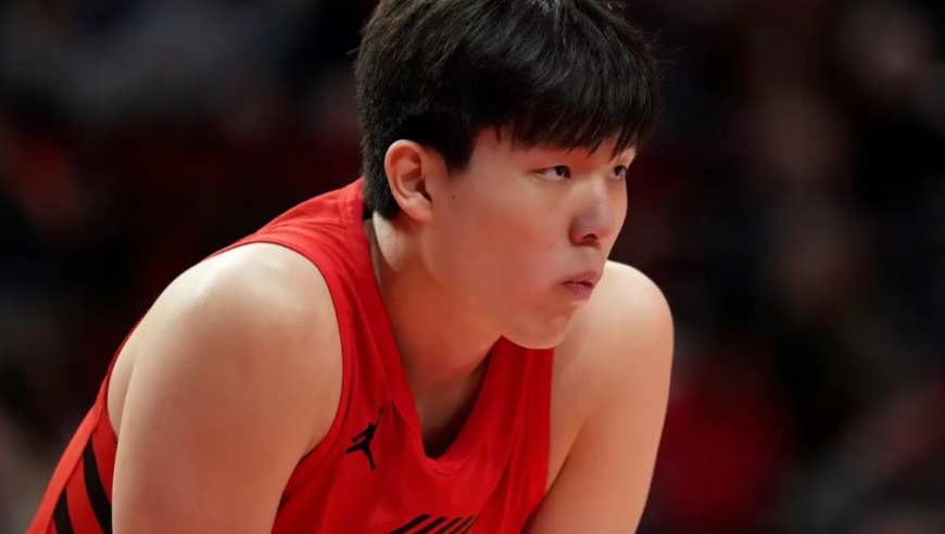 杨瀚森vs国王集锦：2分1助攻1抢断 第三节打出生涯最烂一节