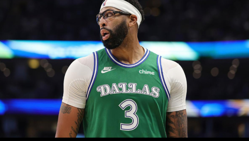 戴维斯赛季新高32分，约基奇29+20+13，独行侠击败掘金