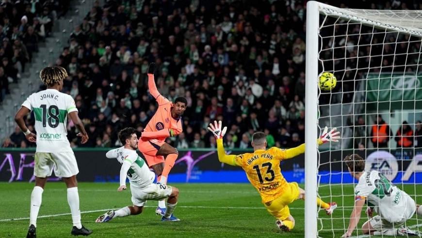 疯狂浪费良机！弗里克捶地愤怒，巴萨尴尬1战，亚马尔MVP惊艳全场