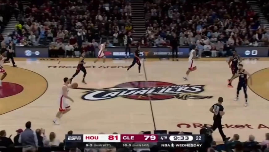 火箭骑士决胜时刻：霍乐迪连飙关键球，申京单挑莫布利杀死比赛