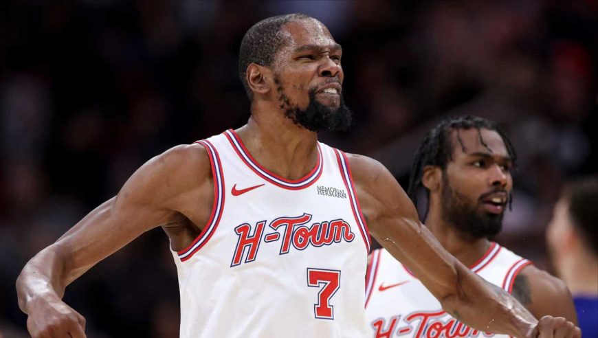 生气了！杜兰特不满队友防守愤怒拍球 乌度卡将全队赶紧叫到一起