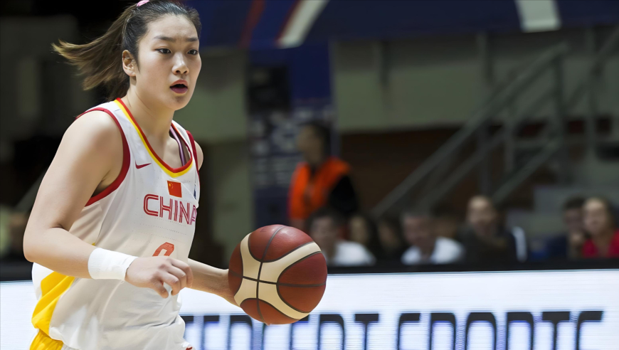 体坛记忆｜中国女篮双核炸场！李梦三分狂轰连中，李月篮下百发百中