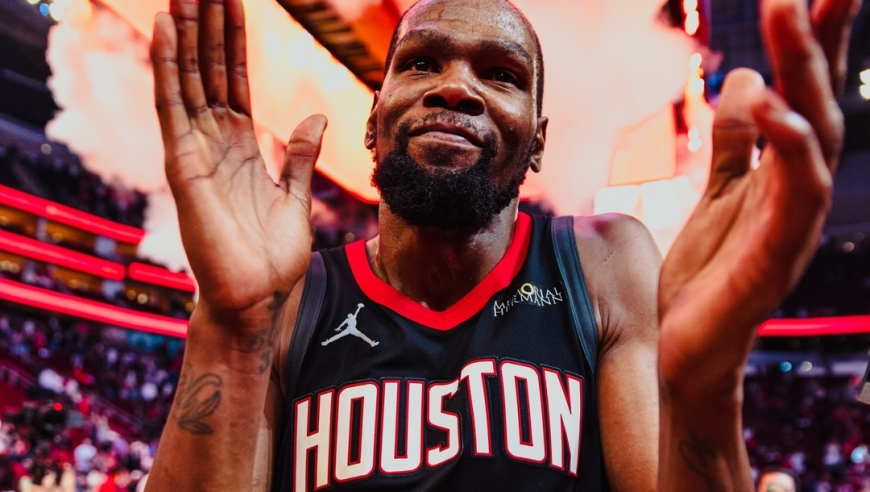 杜兰特全明星得票引热议！戴小绿帽率队出征 最快明天总分超越张伯伦