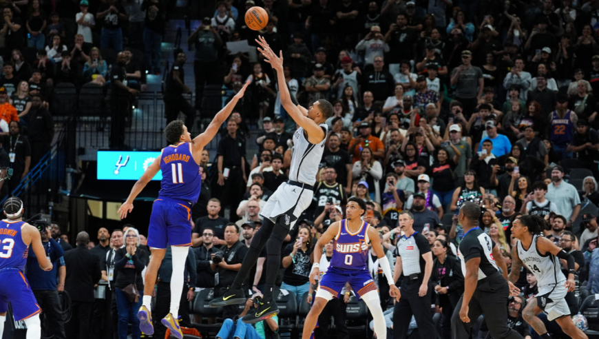 多角度看文班亚马绝杀太阳！2米26玩后卫动作，这天赋太离谱