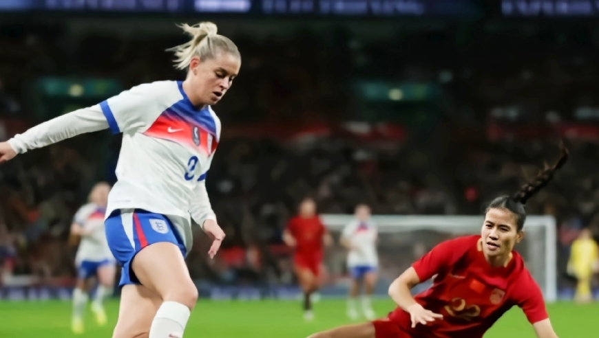 中国女足0-8惨负英格兰，平历史最大输球分差，玫瑰凋谢，向中国男足看齐了！