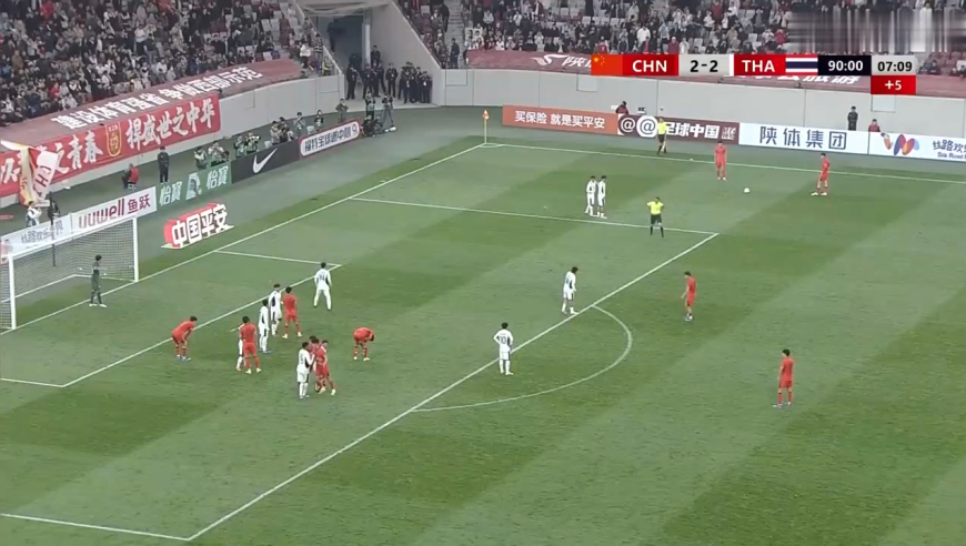 太火爆！慢镜还原U23国足和泰国队激烈冲突，两人染红被罚下