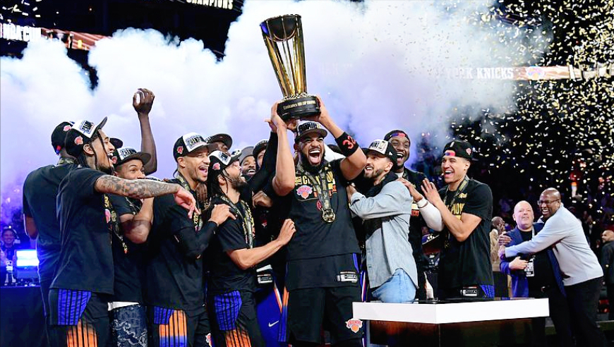 52年首冠！尼克斯战胜马刺夺NBA杯冠军，布伦森封神纽约之王