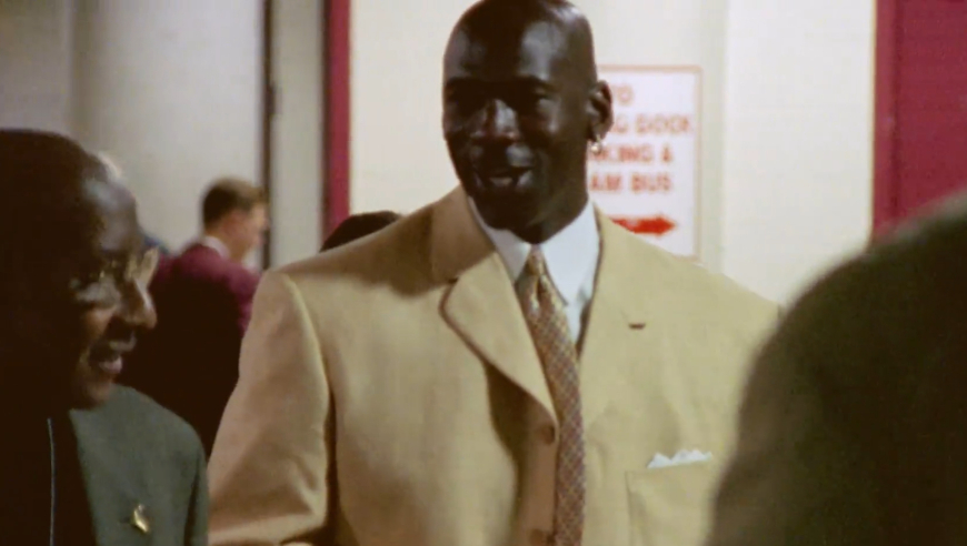 篮球之神｜97年的mvp究竟应该属于谁？ 乔丹用一记压哨绝杀狠狠回击所有人