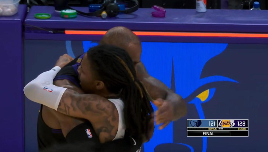 湖人灰熊末节最后时刻：灰熊疯狂反扑 詹姆斯连送助攻+上篮定胜局