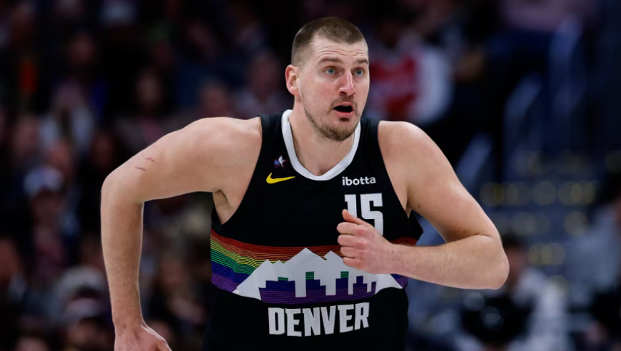 掘金大胜！约基奇8+14创纪录，探花12中3穆雷12分7罚，恩比德开心