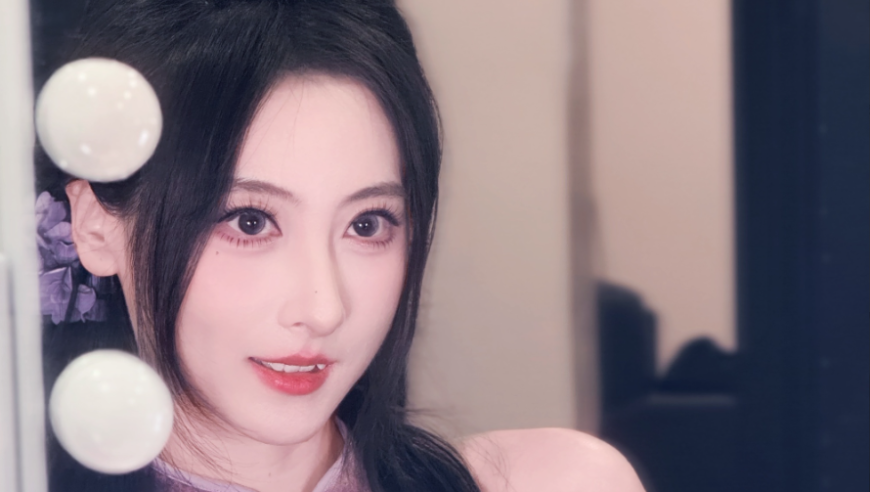 【LPL老婆】鼓鼓紫色旗袍，紫色真的很有韵味