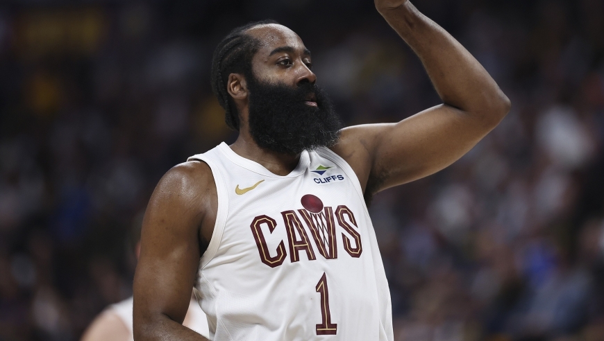 10战9胜，哈登送审判之投！轰22+10+7+3帽成队史首人激活骑士双核