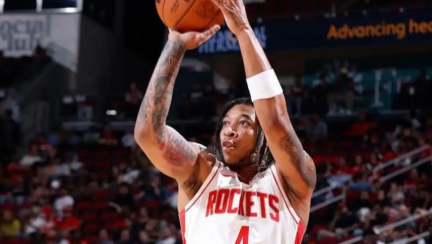 火箭队阵容变动！23岁替补被召回！轰26分7助攻，乌度卡靠他救场