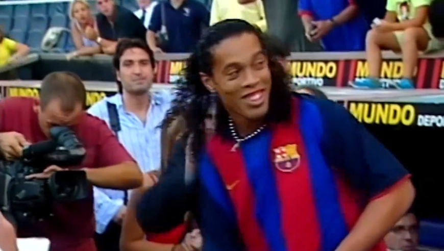 体坛记忆｜解读罗纳尔迪尼奥(四)：诺坎普首秀封神！