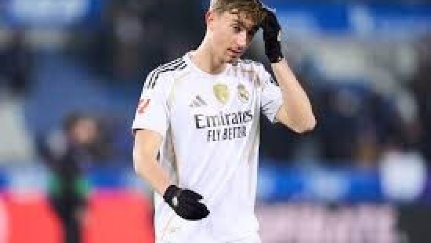 赫伊森转发多图视频，首图截图含涉华种族歧视评论