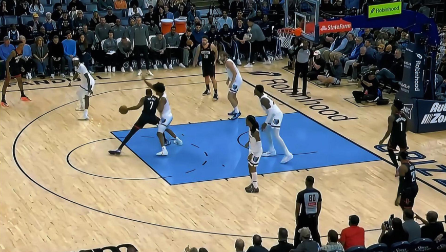 开局就碾压！火箭轰出10-0攻击波碾压灰熊 新援奥科吉太强力了