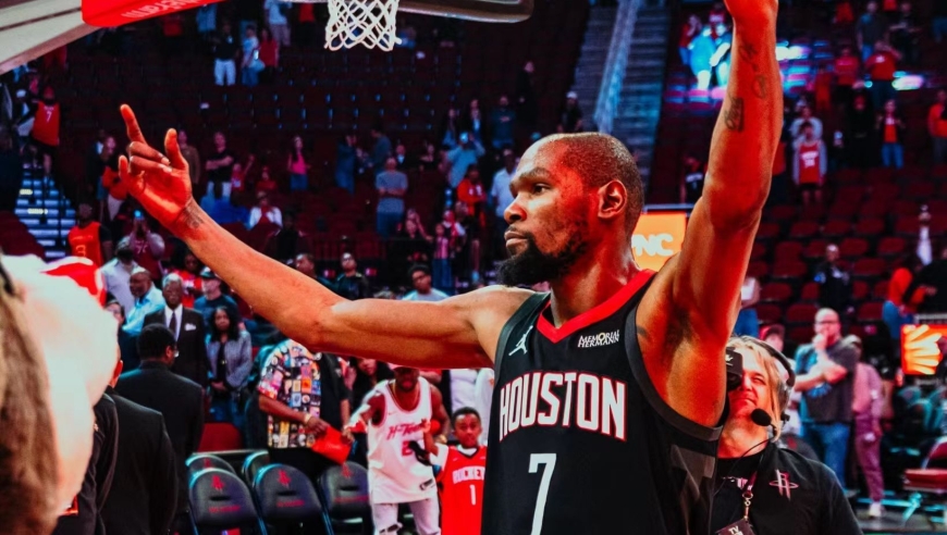 申京缺阵，火箭四少三人爆发！近7战三分22中1，想要1.2亿续约没戏了