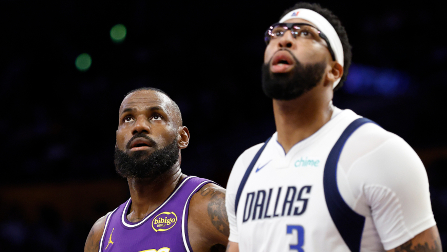 Top时刻｜湖人独行侠五佳球：詹姆斯空接背扣 浓眉霸王劈扣