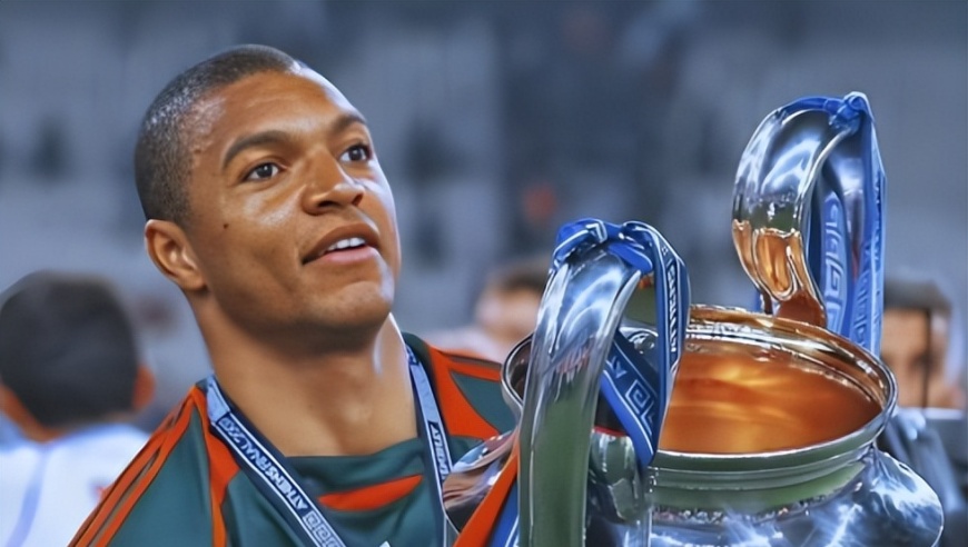 卡卡心目中最佳阵容，实在是BIG胆，“公认”的当世第一人未入选